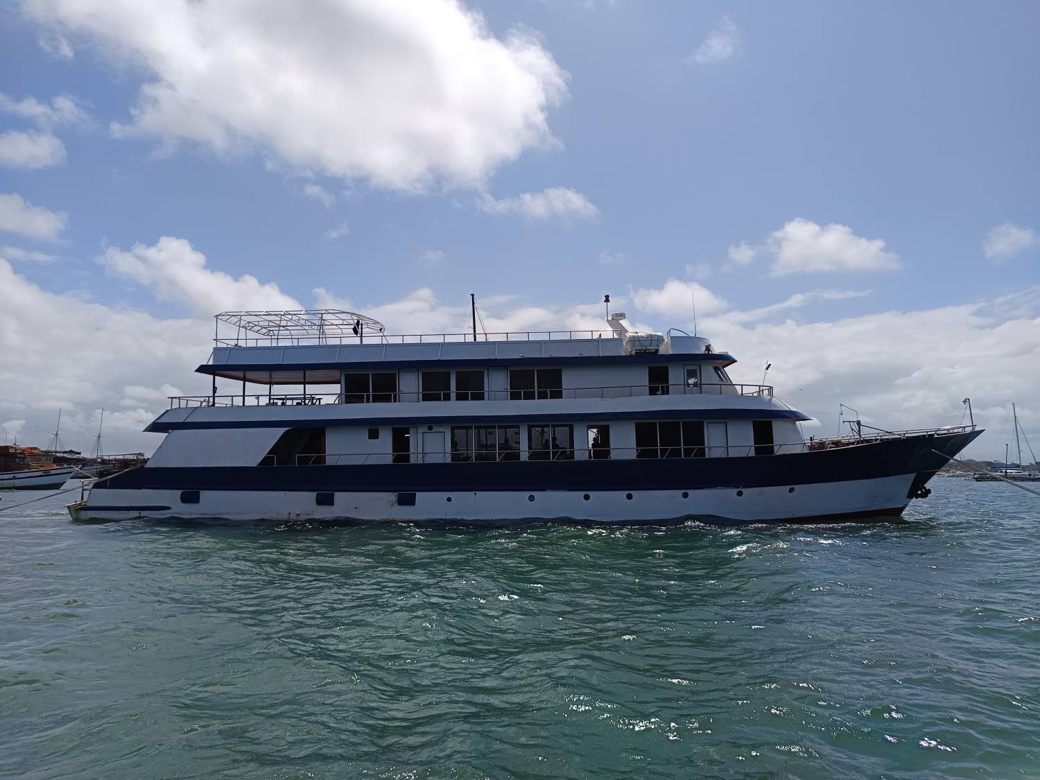【Indonesia】8 days 7 Nights Raja Ampat liveaboard diving Tour with Instructor Berry (20th to 29th March 2027)