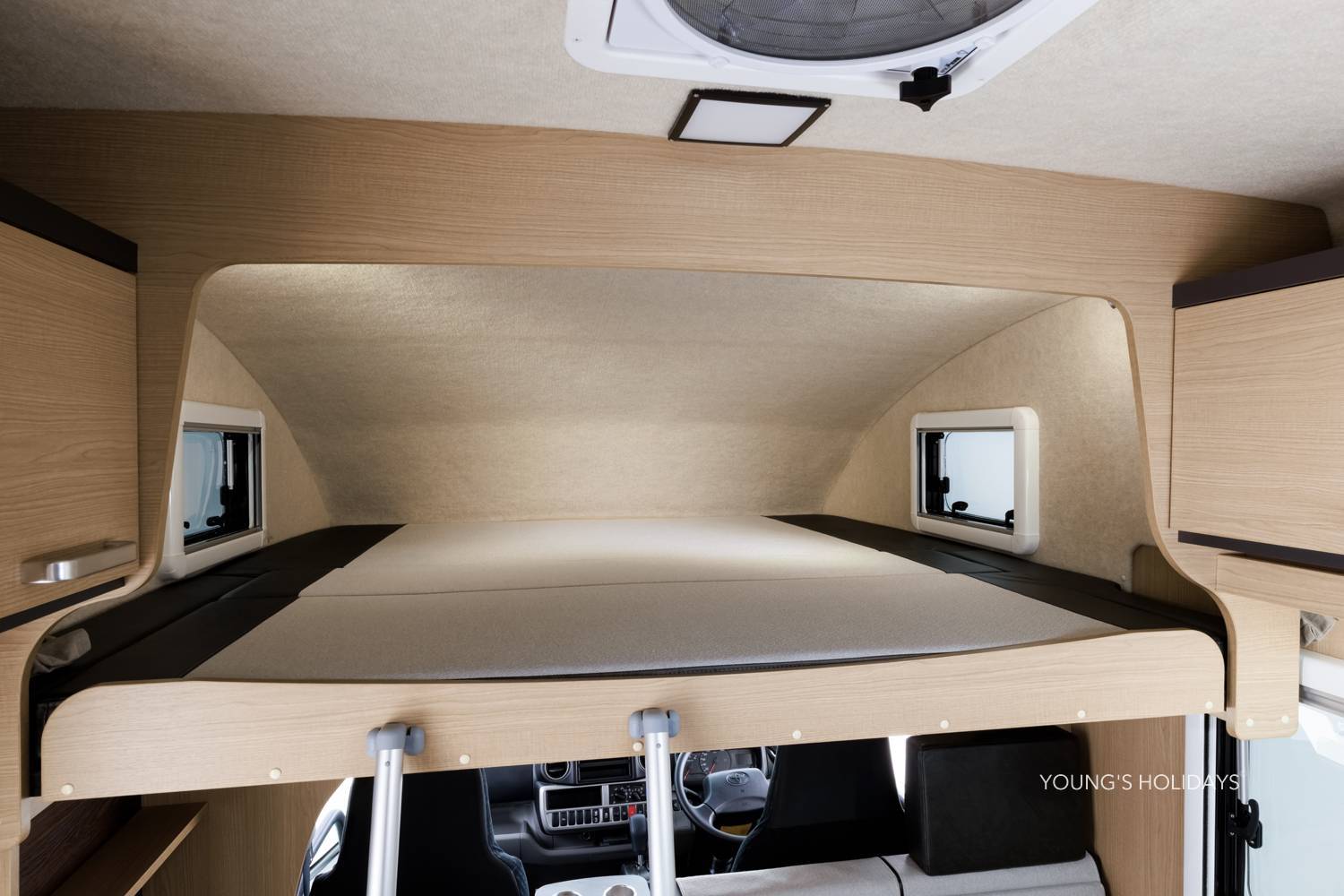 【Osaka】Japan Kansai Caravan 24 hours Rental Experience(C-Corde BunkS (VR)