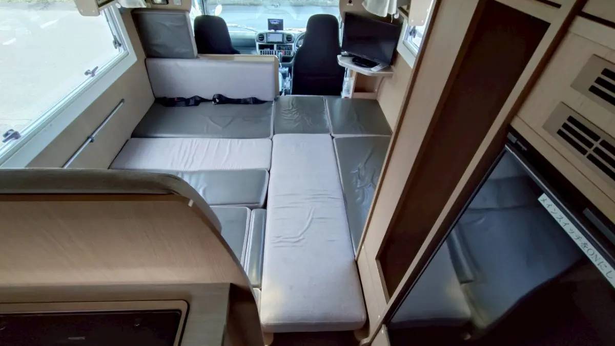 【Hokkaido】Japan 6ppl RV Caravan 24 hours Rental Experience(JSM-Hope)