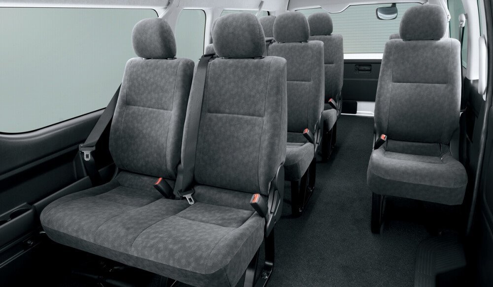 【Airport Transfer】One-way transfer service from Fukuoka Airport to downtown Fukuoka (7/10 passenger vehicle)