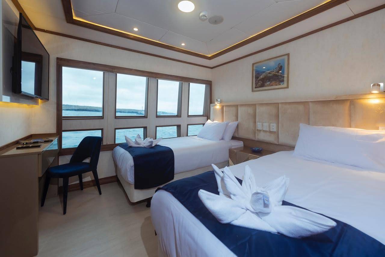 【Ecuador】Explorer Ventures-Tiburon ExplorerDiving Package