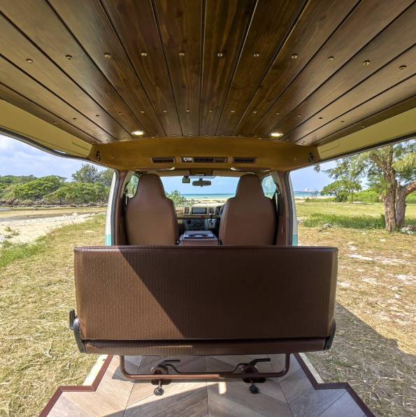 【Okinawa】Japan Rental 6 People Compact Caravan 24hrs RV Road Trip Experience (AW-Mint Hi-Ace)