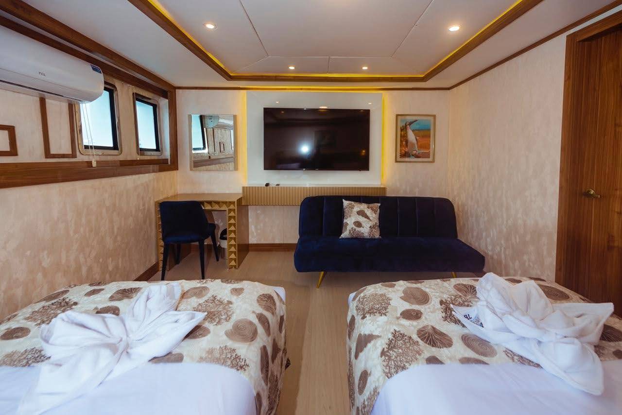 【Ecuador】Explorer Ventures-Tiburon ExplorerDiving Package