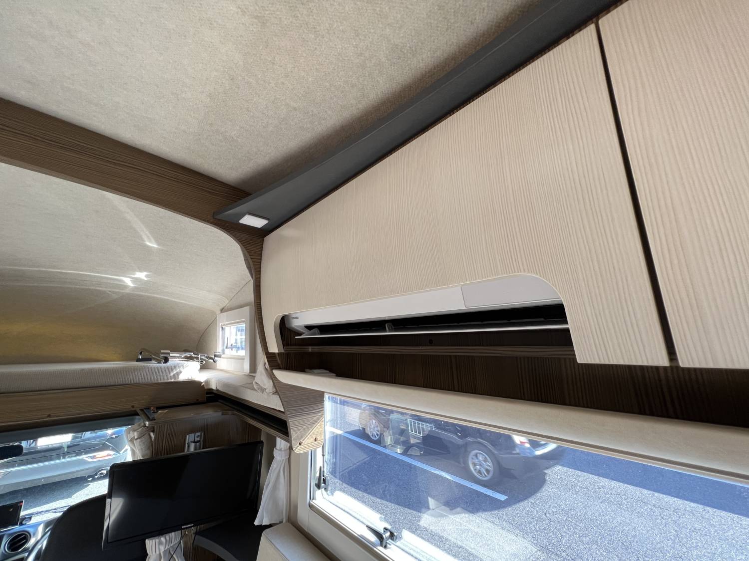 【Narita Airport】Japan Tokyo Caravan 24 hours Rental Experience(VT-ZiL 520)