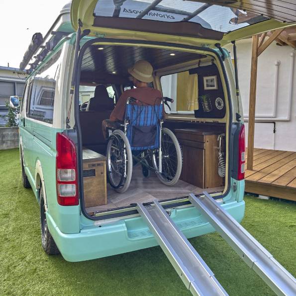 【Okinawa】Japan Rental 6 People Compact Caravan 24hrs RV Road Trip Experience (AW-Mint Hi-Ace)