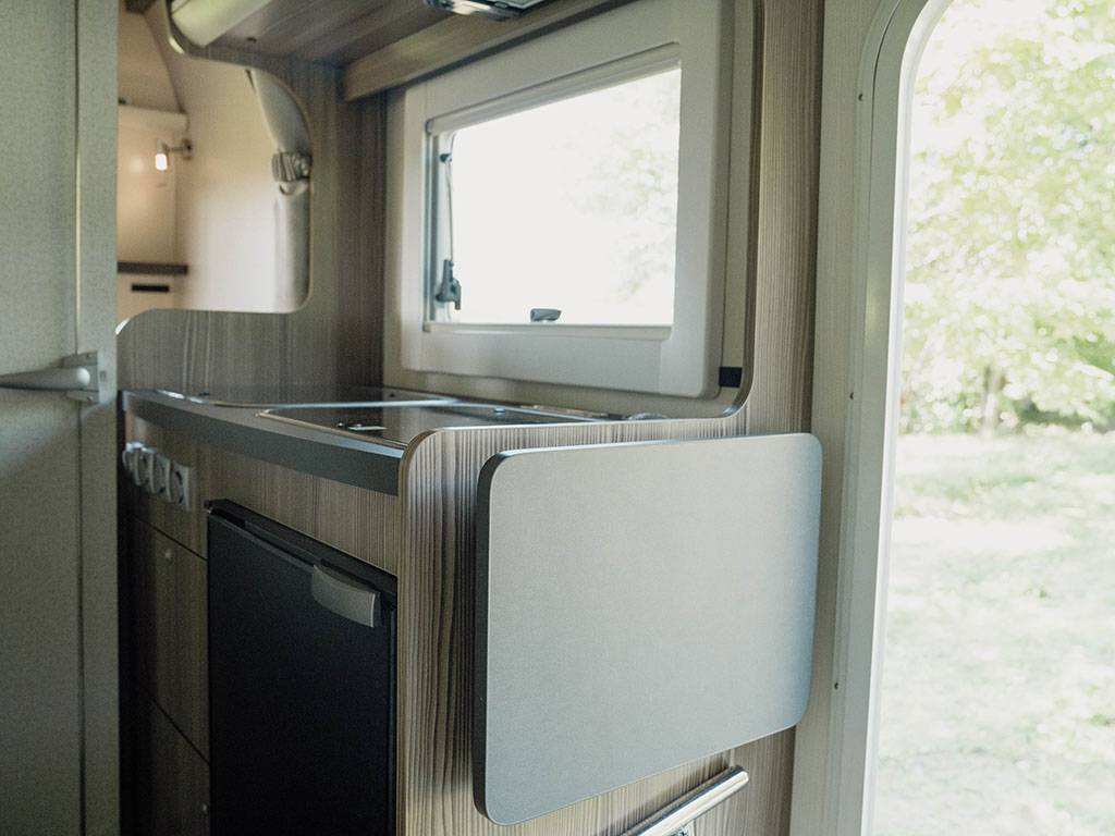 【New Chitose Airport】Japan Hokkaido RV Caravan Rental Experience(DS-ZIl Nobel)