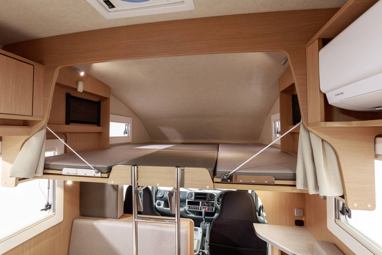 【Sendai Yamagata】Japan Sendai RV Caravan 24 hours Rental Experience(VT-Corde Leaves)
