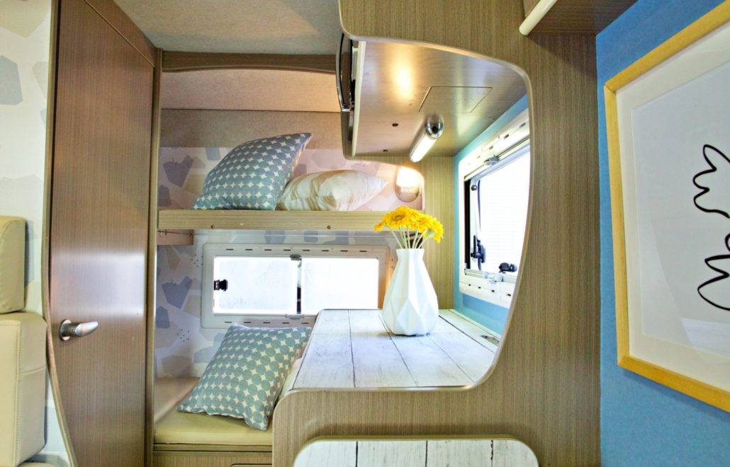【Tokyo】Japan 6ppl RV Caravan 24 hours Rental Experience (JTM-Safety)