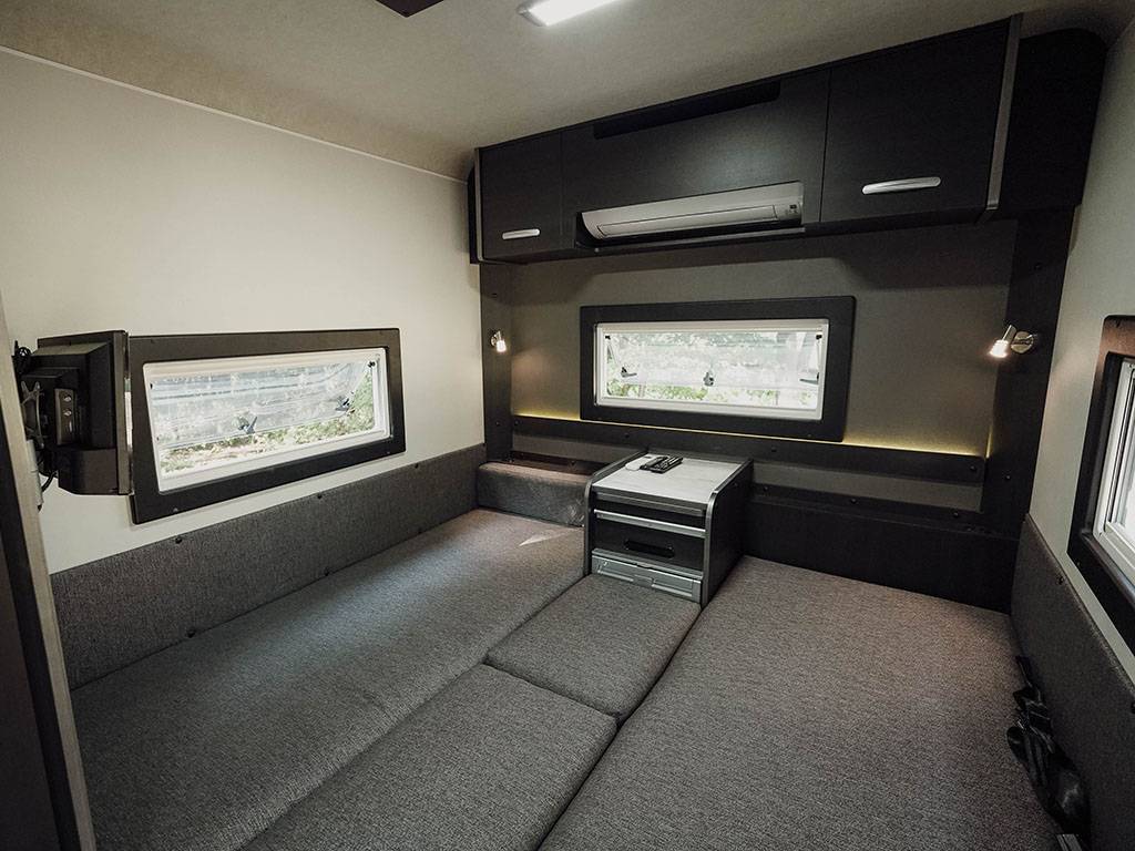 【New Chitose Airport】Japan Hokkaido RV Caravan Rental Experience(DS-TR500 CLH)