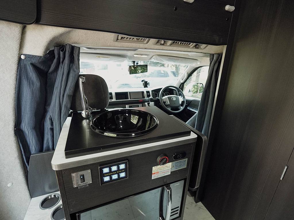 【New Chitose Airport】Japan Hokkaido RV Caravan Rental Experience(DS-TR500 CLH)