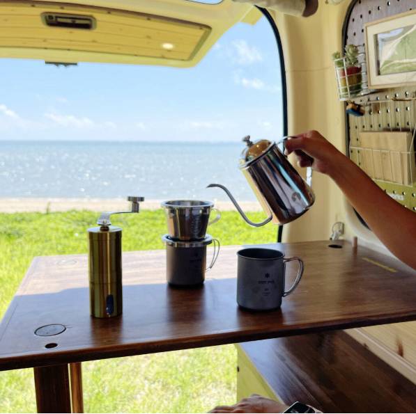 【Okinawa】Japan Rental 6 People Compact Caravan 24hrs RV Road Trip Experience (AW-Yellow Hi-Ace)