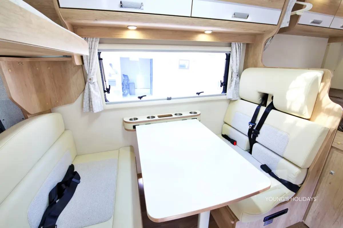 【東京】六人日本露營車24小時租用體驗(JTM-Crea)