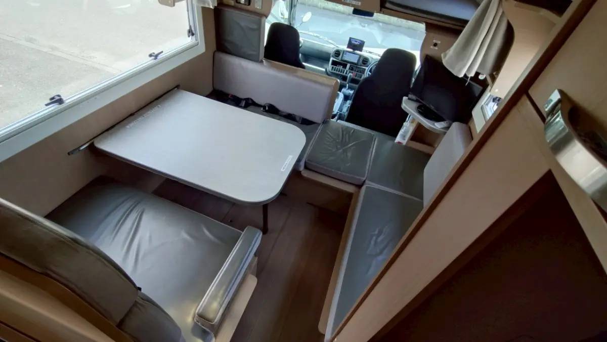 【北海道】六人日本露營車24小時租用體驗(JSM-Hope)