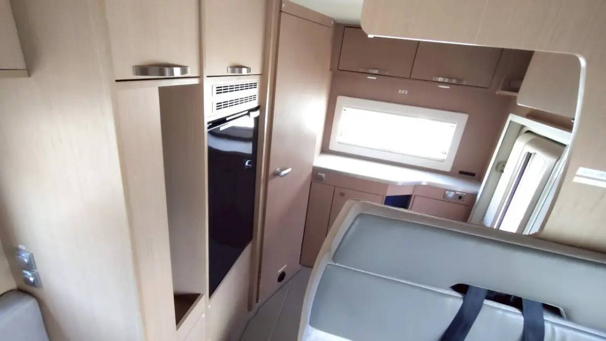 【北海道】六人日本露營車24小時租用體驗(JSM-Hope)