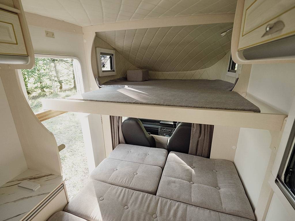 【新千歲機場】日本北海道小型露營車租用體驗(DS-Happy1)