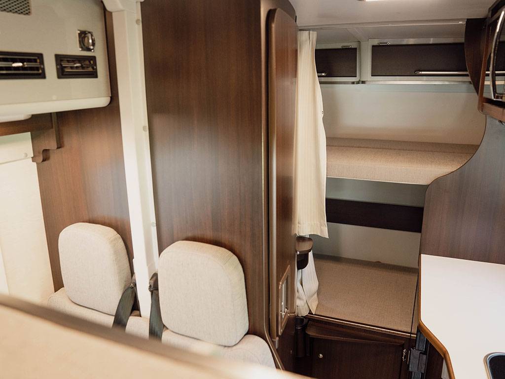 【新千歲機場】日本北海道露營車租用體驗(DS-Regard NEO)