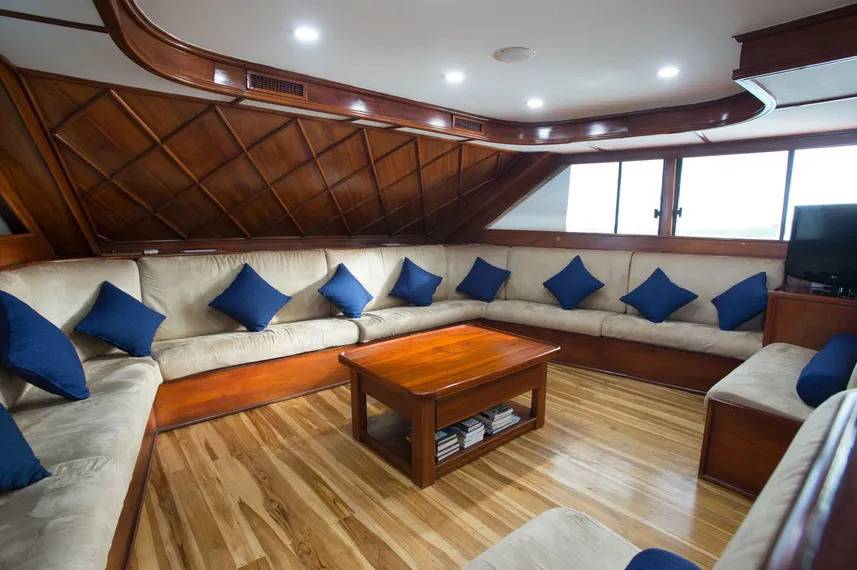 【Ecuador】Liveaboard- Letty Yacht 豪華厄瓜多爾船潛套票