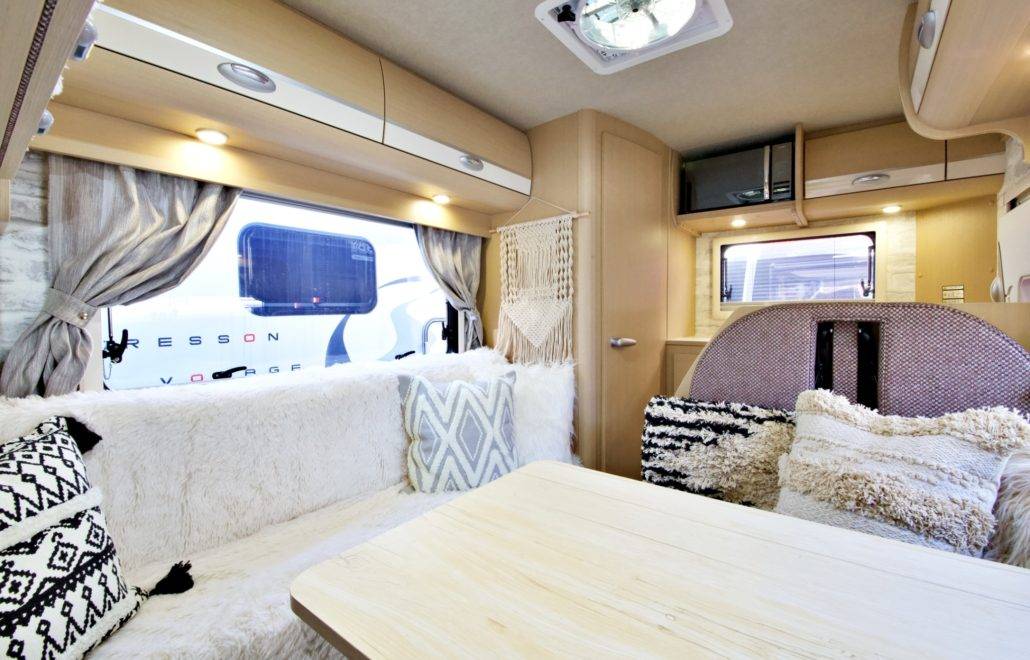 【東京】六人日本露營車24小時租用體驗(JTS-Charme)