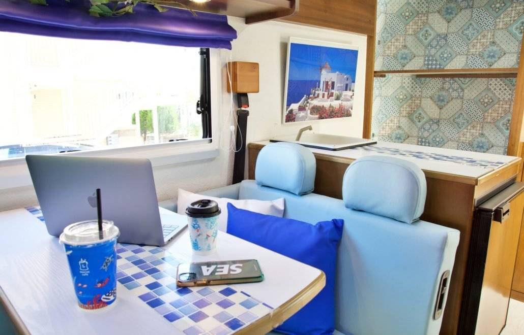 【東京】六人日本露營車24小時租用體驗 (JTM-Santorini)