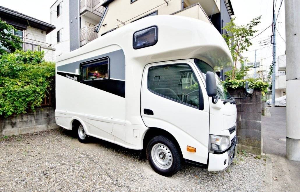 【東京】六人日本露營車24小時租用體驗 (JTM-Santorini)