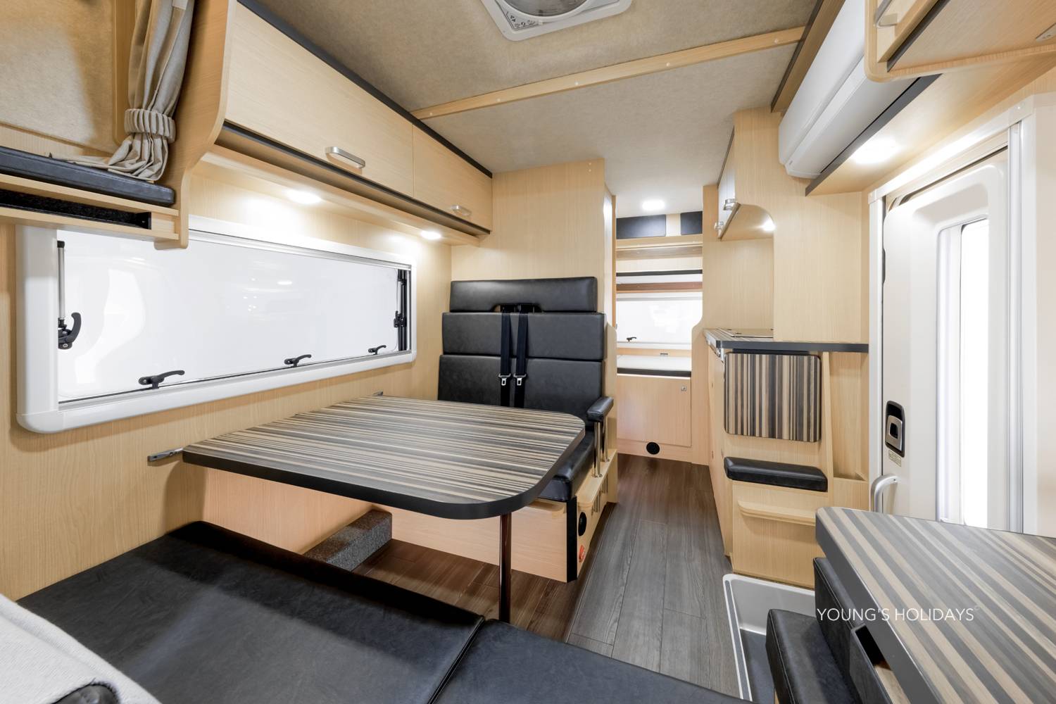 【Narita Airport】Japan Tokyo Caravan 24 hours Rental Experience(VT-Corde Bunks S)