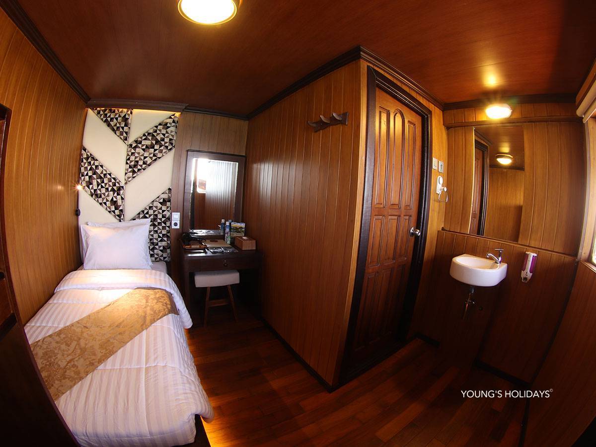 【Indonesia】2026年8月31至6日 7日6夜 印尼科莫多 M/V CHENG HO船潛水團*隨團教練David sir