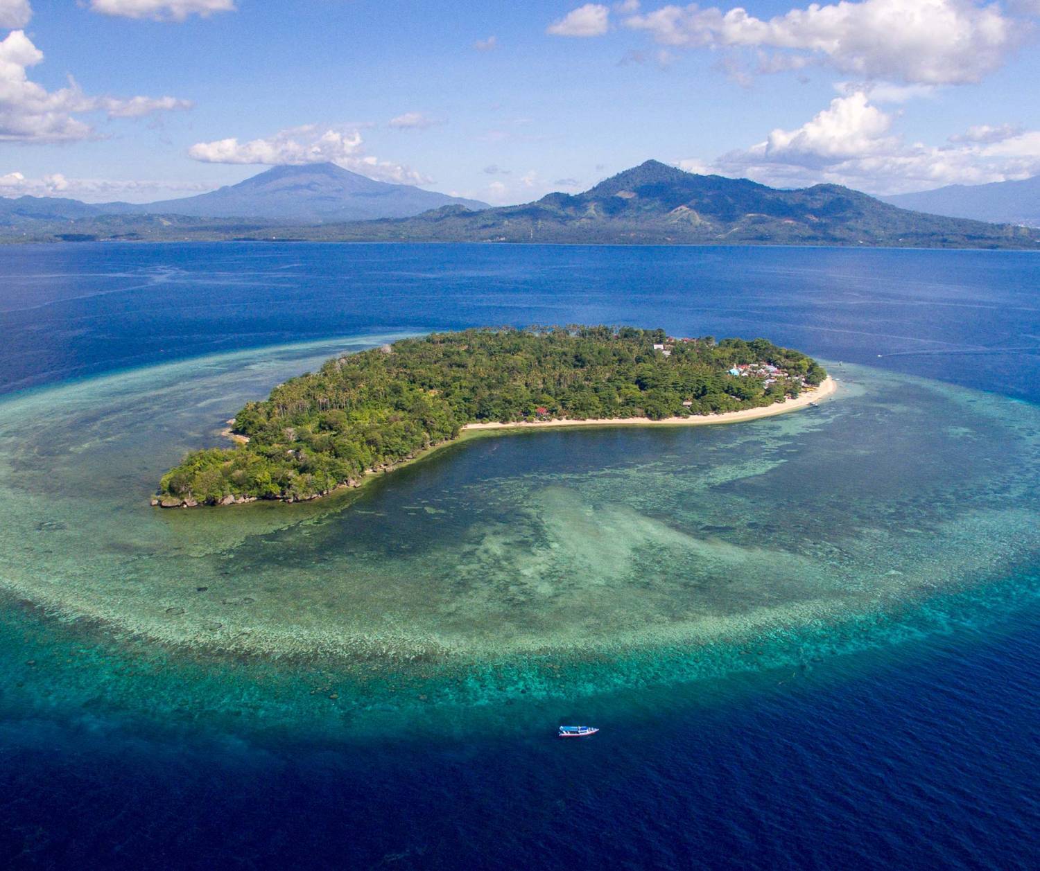 【Indonesia】 Manado Siladen Resort & Spa 6 days 4 nights diving package