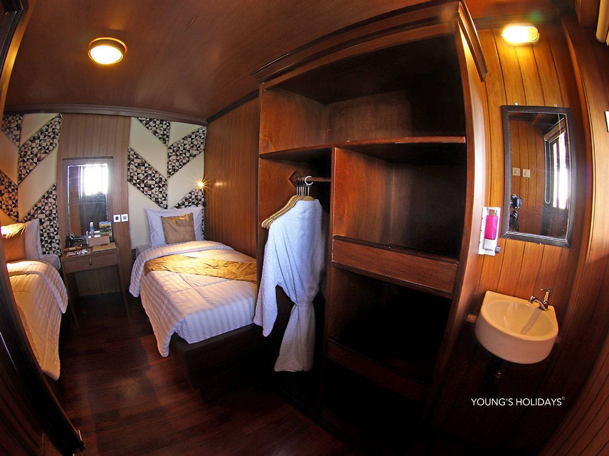 【Indonesia】2026年8月31至6日 7日6夜 印尼科莫多 M/V CHENG HO船潛水團*隨團教練David sir