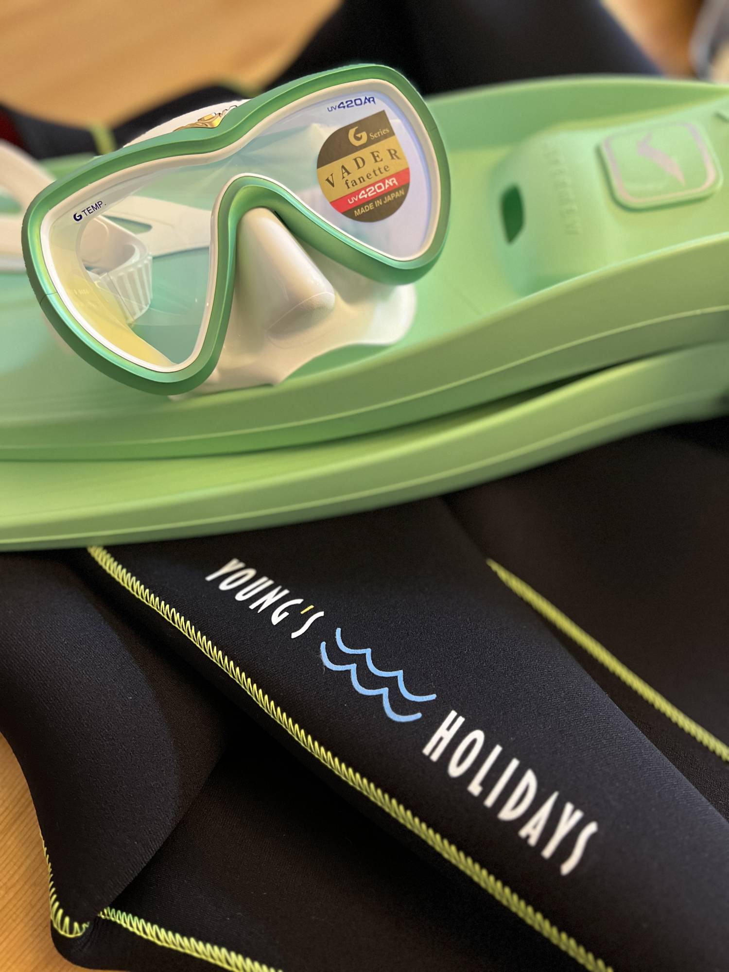 【潛水用品】Young's Holidays 制定潛水衣 (「viutv 潛在挑戰中」同款)