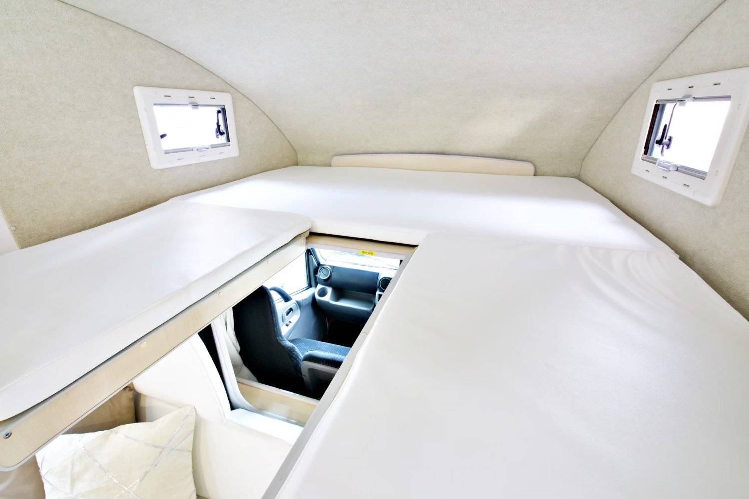 【Tokyo】Japan 6ppl RV Caravan 24 hours Rental Experience(JTM-Smile)