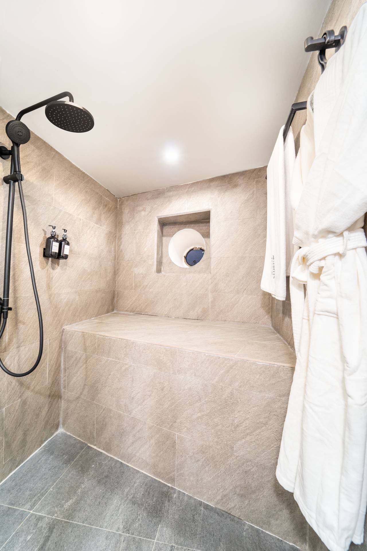 【Maldives】Liveaboard - Maldives Legend X 5 Days / 8 Days