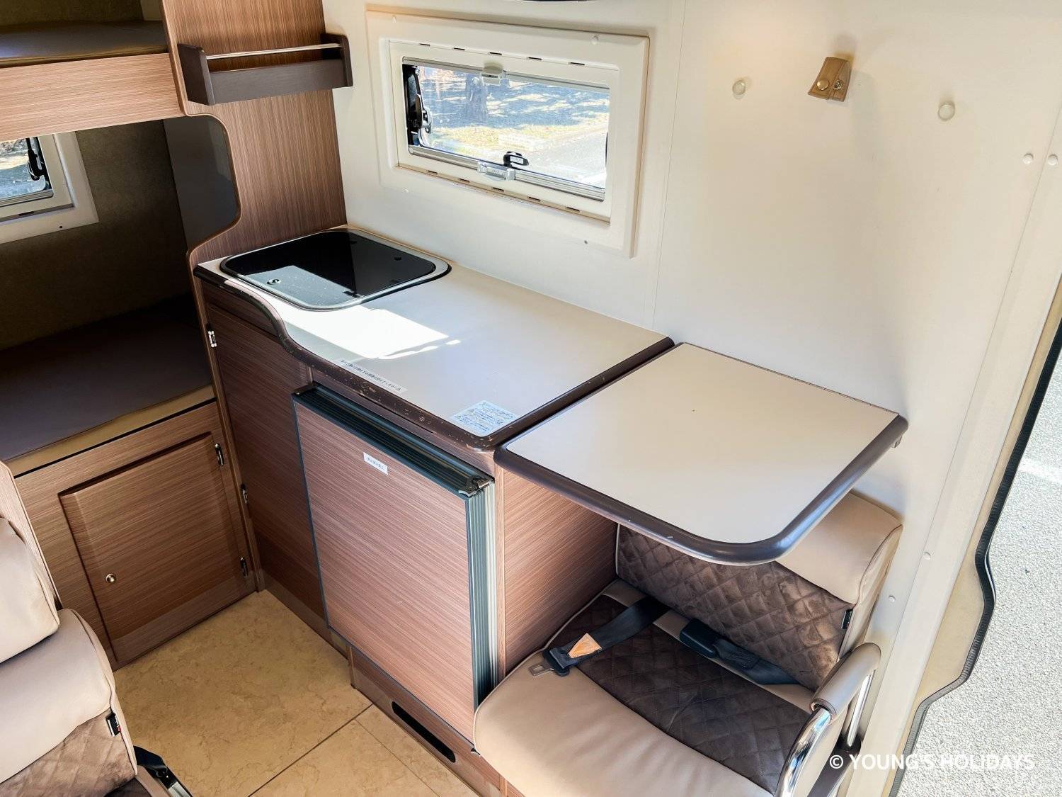 【東京】日本關東露營車自駕遊租用體驗(C-ROBINSON771)