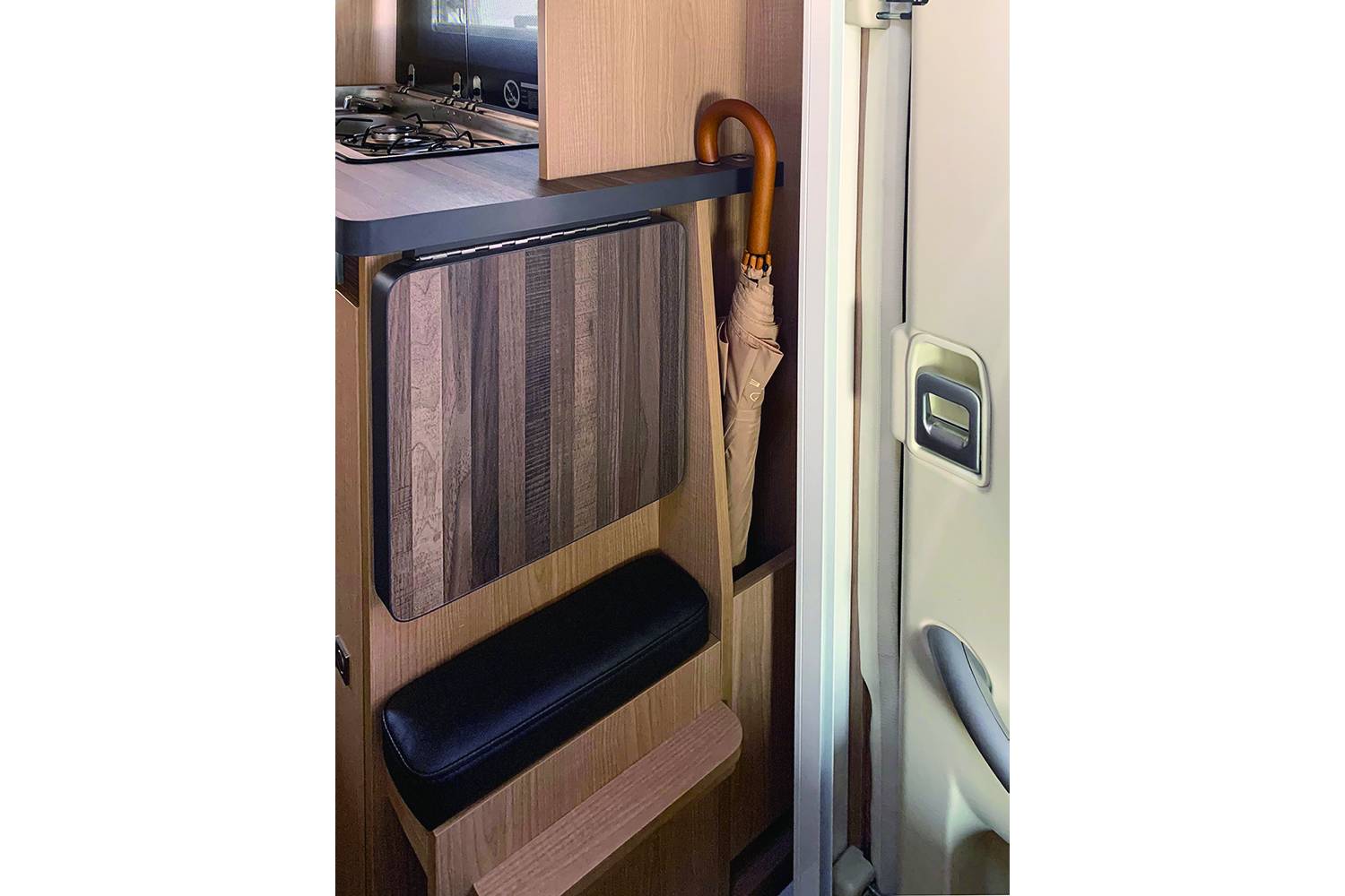 【成田機場】日本東京露營車24小時租用體驗(VT-Corde Bunks S)