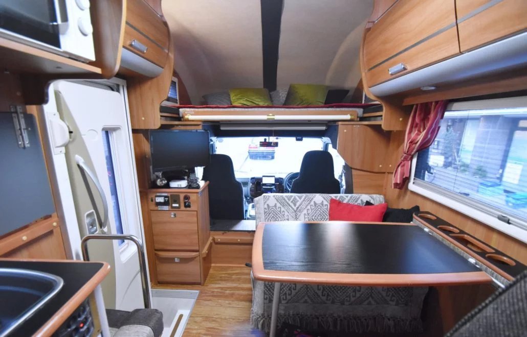 【Tokyo】Japan 6ppl RV Caravan 24 hours Rental Experience(JTM-Rouge)