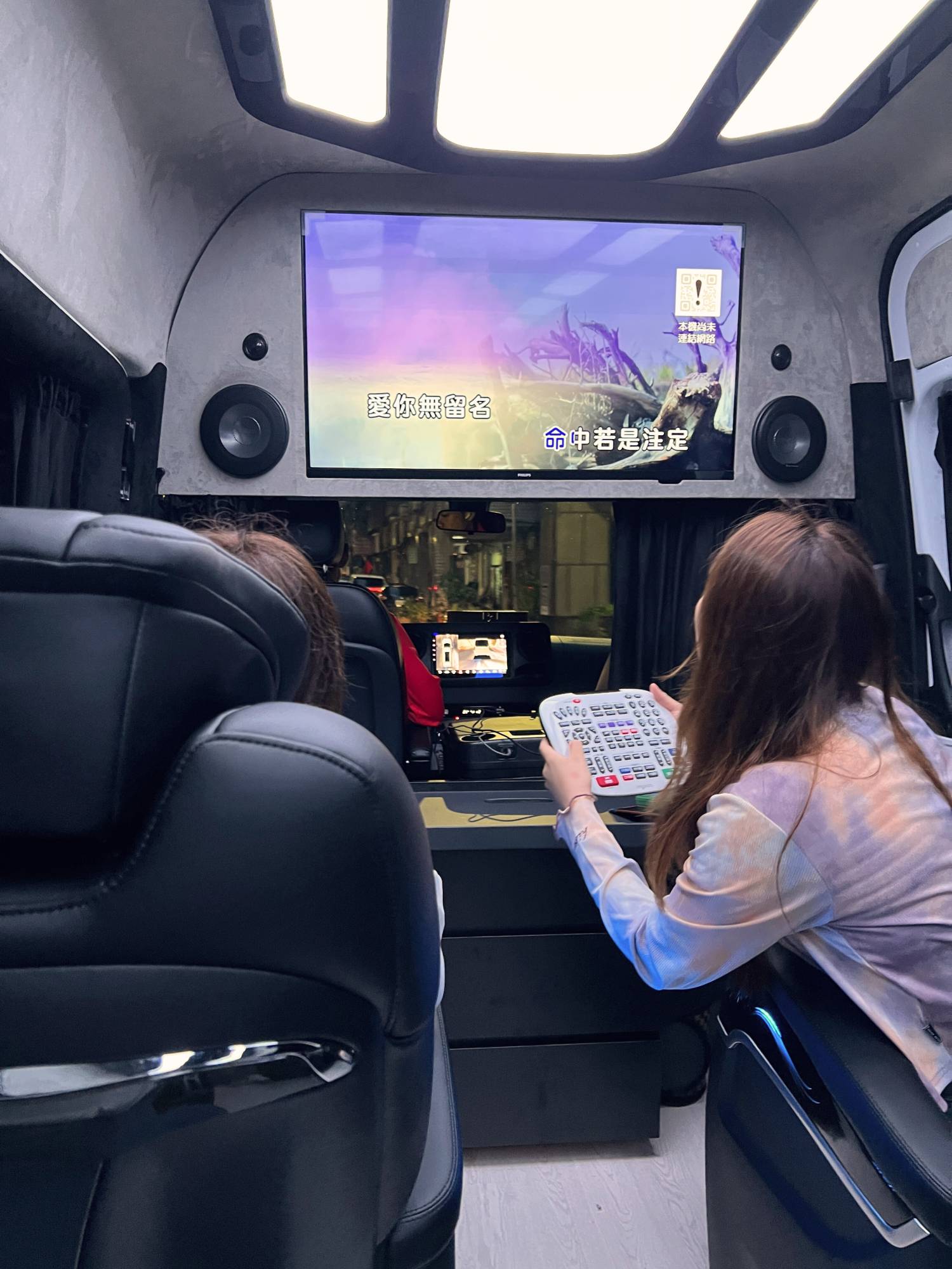 【Tainan Private Car Charter】Tainan 10-Hour Customizable Itinerary: Explore Kenting/Kaohsiung  (4/8 Passenger Vehicle)