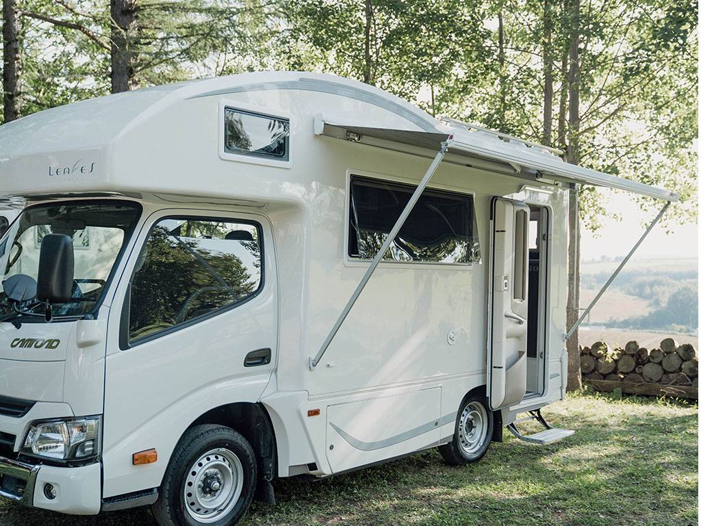 【New Chitose Airport】Japan Hokkaido RV Caravan Rental Experience(DS-Corde Leaves)