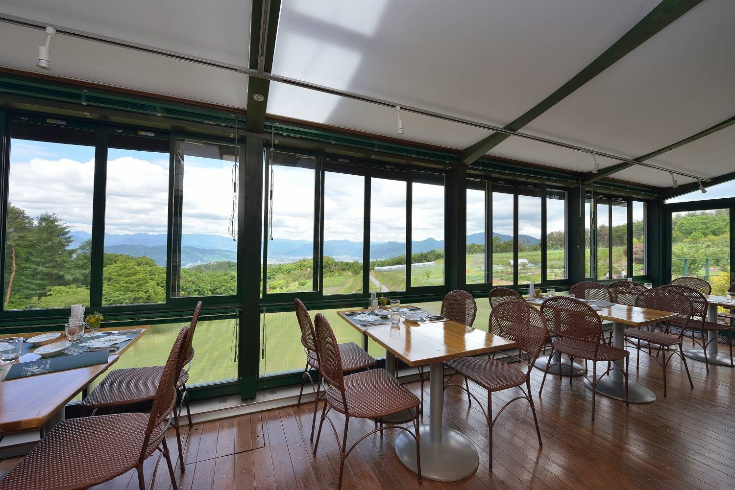 【富士山露營車旅行團】 日本東京七日六夜 秋日紅葉 露營車旅行團