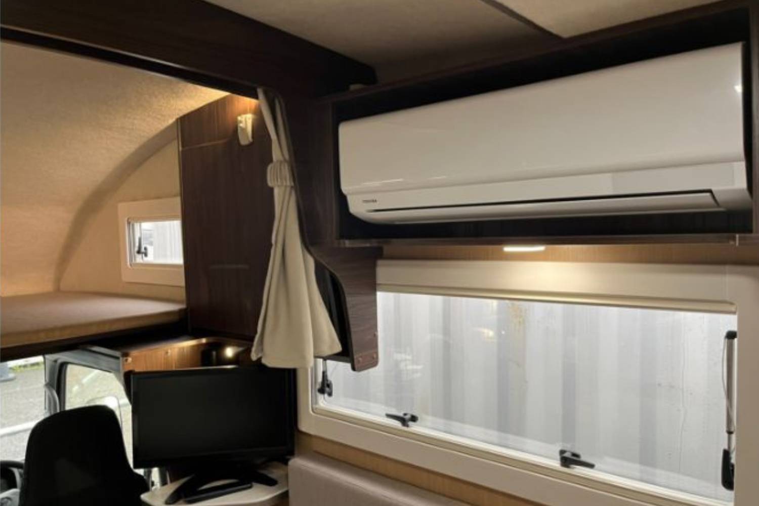 【Tokyo】Japan Kanto Rental Caravan RV Road Trip Experience (Robinson L66)