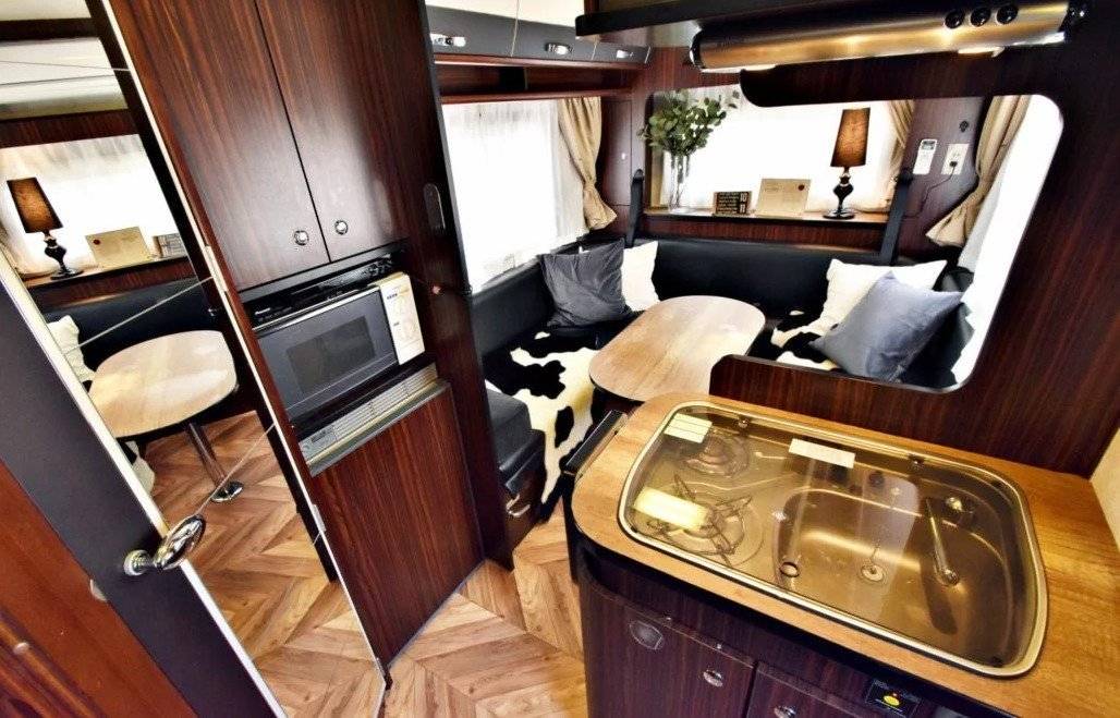 【東京】六人日本露營車24小時租用體驗(JTM-Darwin)