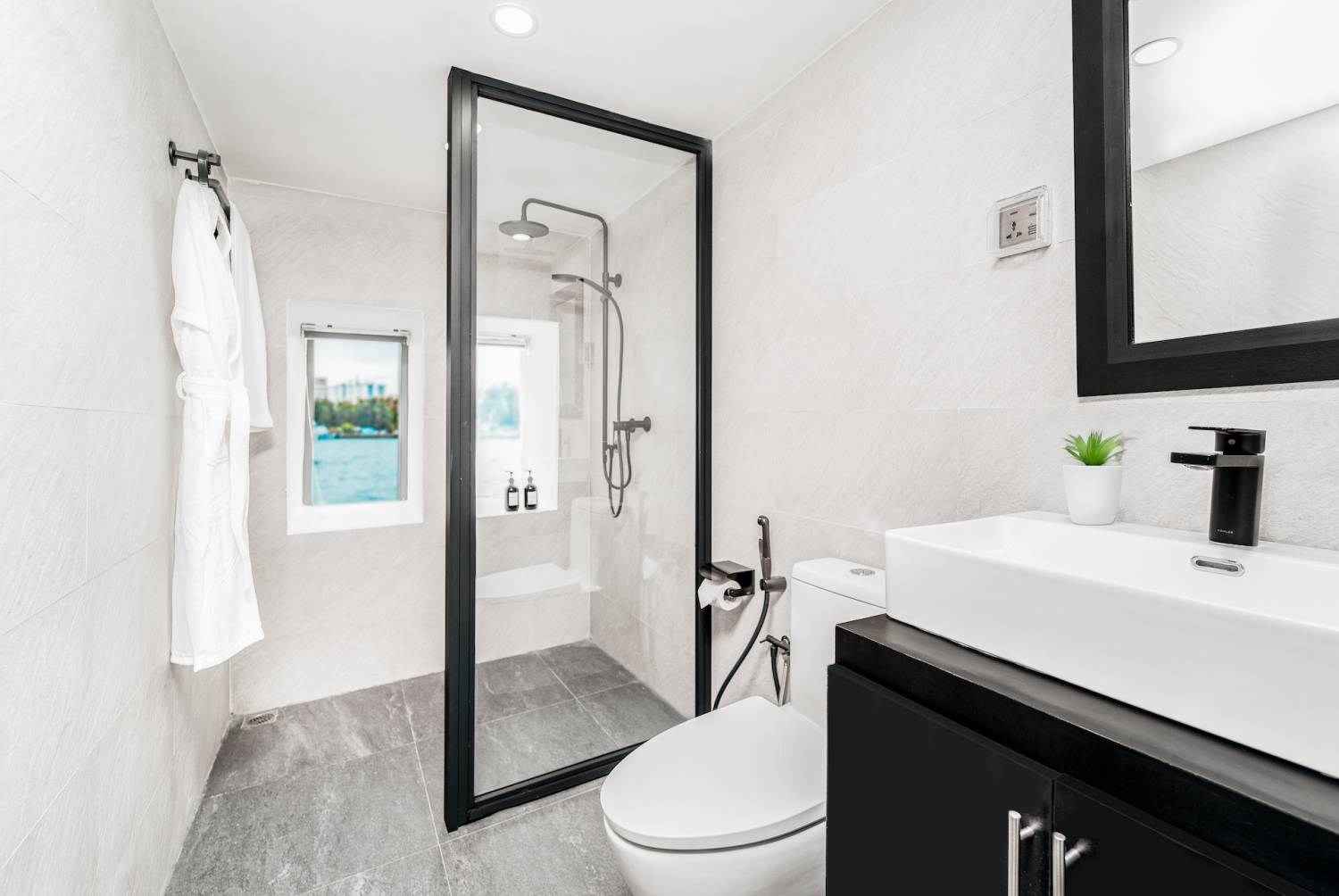 【Maldives】Liveaboard - Maldives Legend X 5 Days / 8 Days