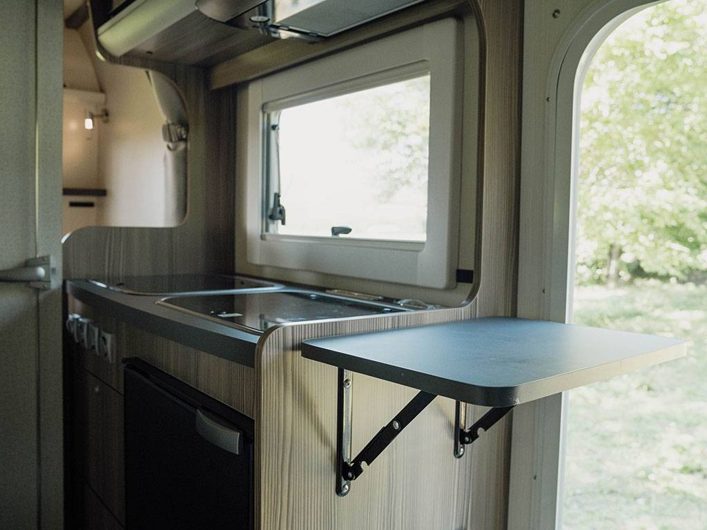 【New Chitose Airport】Japan Hokkaido RV Caravan Rental Experience(DS-ZIl Nobel)