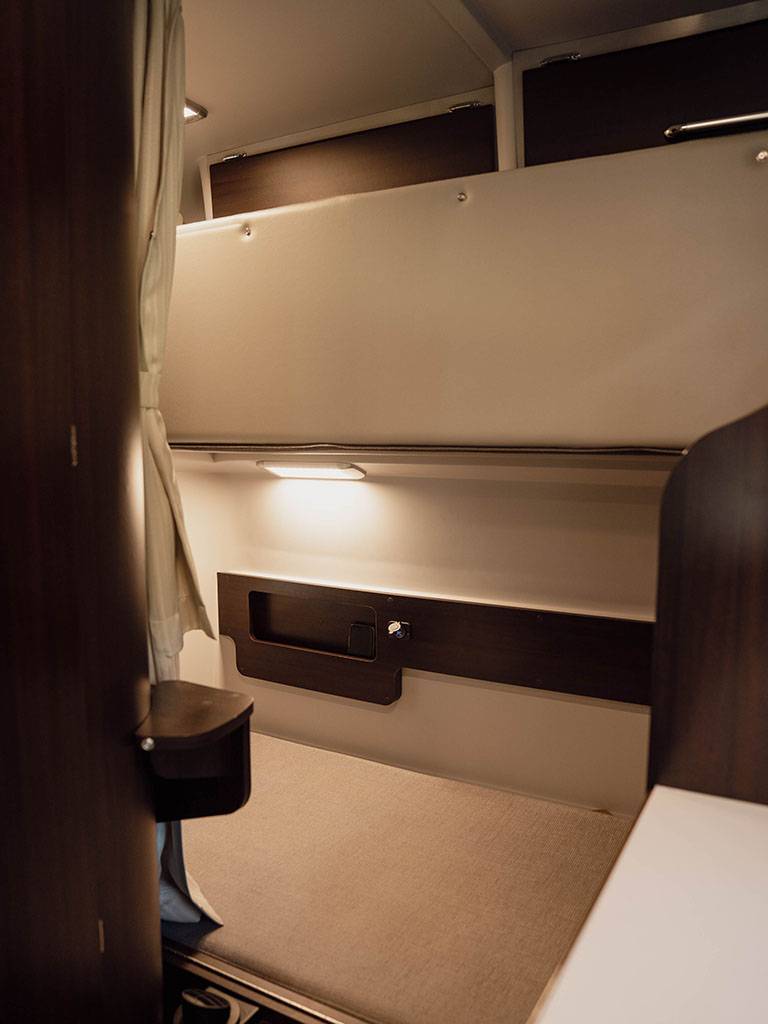 【New Chitose Airport】Japan Hokkaido RV Caravan Rental Experience(DS-Regard NEO)