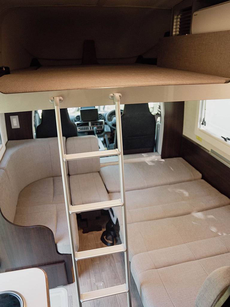 【New Chitose Airport】Japan Hokkaido RV Caravan Rental Experience(DS-Regard NEO)