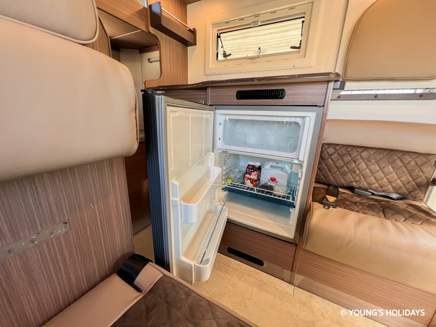 【Osaka】Japan 7ppl RV Caravan 48 hours Flight & Drive Package(CRB771)