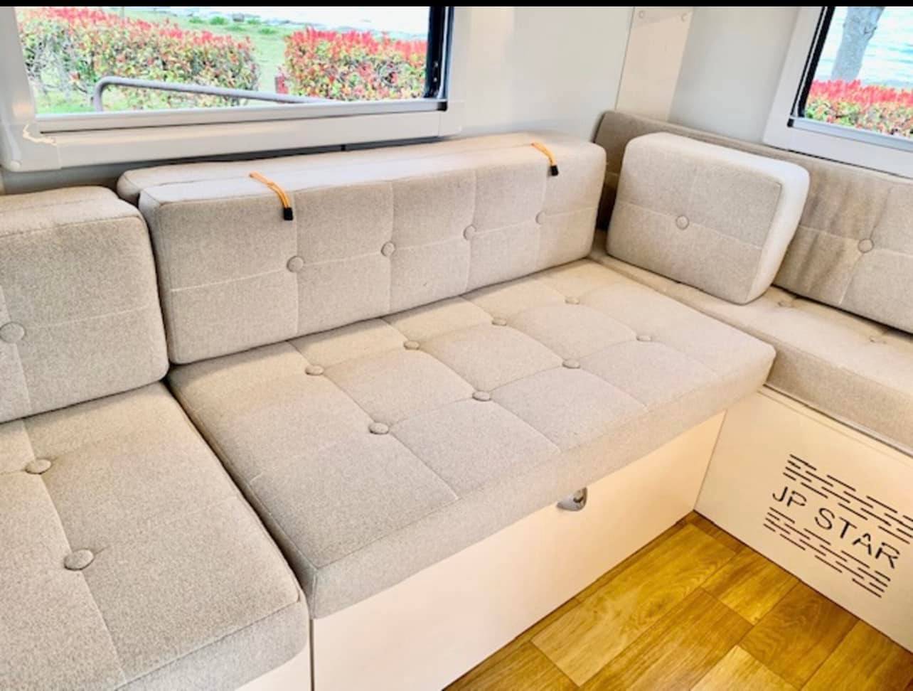 【New Chitose Airport】Japan Hokkaido RV Caravan Rental Experience(DS-Happy1)