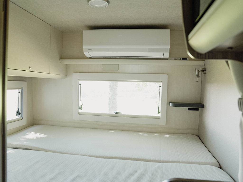 【New Chitose Airport】Japan Hokkaido RV Caravan Rental Experience(DS-ZIl Nobel)