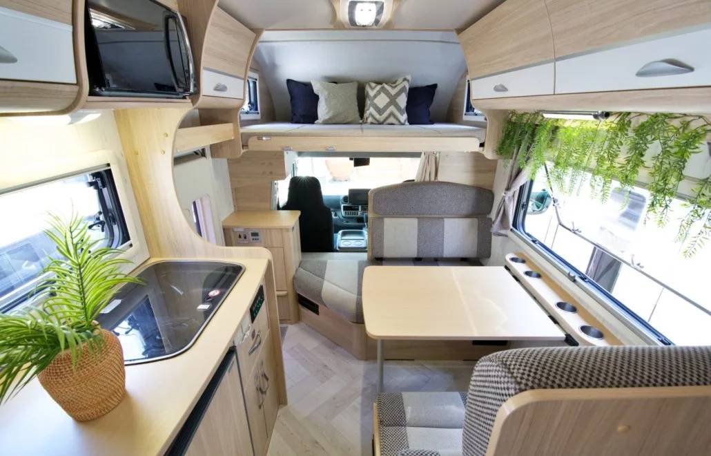 【東京】六人日本露營車24小時租用體驗(JTM-AZIAN)