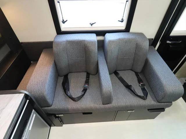 【New Chitose Airport】Japan Hokkaido RV Caravan Rental Experience(DS-TR500 CLH)