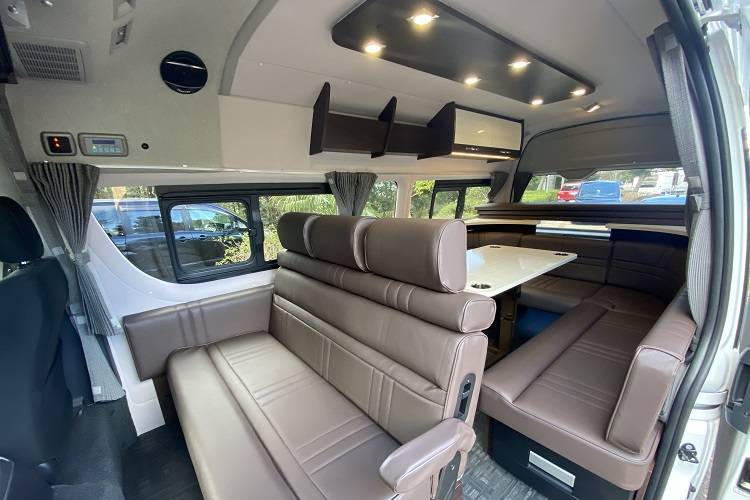 【Tokyo】Japan Kanto Caravan Rental Experience (C-Robinson V95)