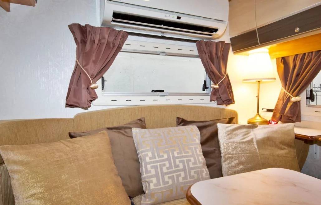 【東京】六人日本露營車24小時租用體驗(JTM-LUXE)